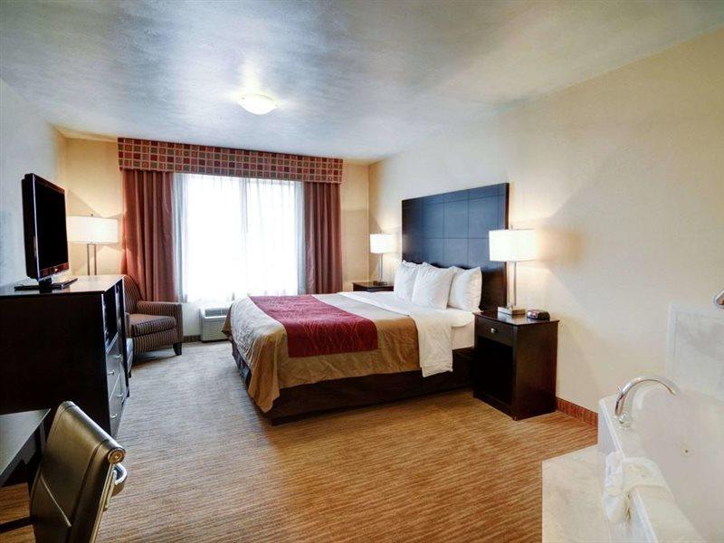 Comfort Inn & Suites Amarillo Bagian luar foto