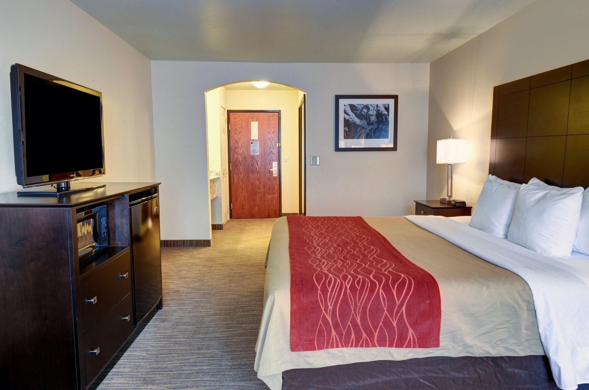 Comfort Inn & Suites Amarillo Bagian luar foto